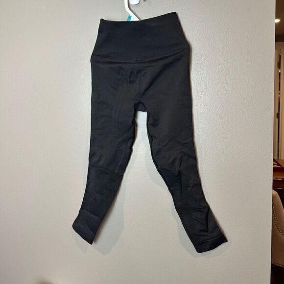 Lululemon Seamless Black Leggings - Picture 6 of 9